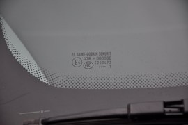 2011款标致207两厢
