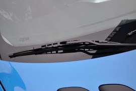 2011款标致207两厢