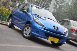 2011款标致207两厢