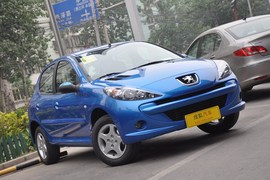 2011款标致207两厢