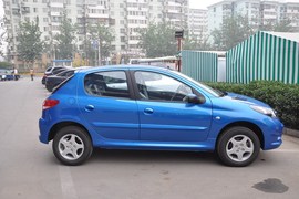 2011款标致207两厢