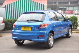 2011款标致207两厢