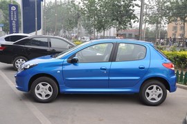 2011款标致207两厢