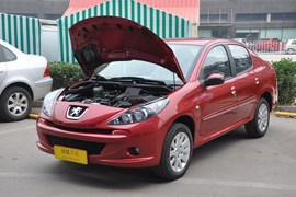 2011款标致207三厢