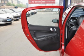 2011款标致207三厢