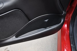 2011款标致207三厢