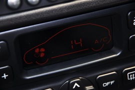 2011款标致207三厢