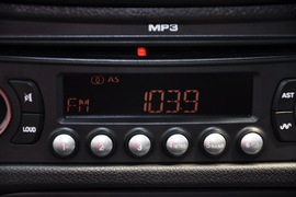 2011款标致207三厢