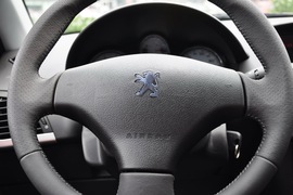 2011款标致207三厢