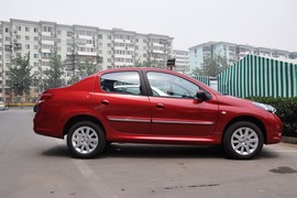 2011款标致207三厢