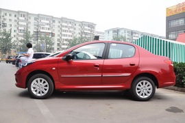 2011款标致207三厢