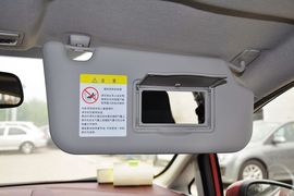 2011款长安福特嘉年华两厢