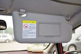 2011款长安福特嘉年华两厢