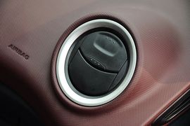 2011款长安福特嘉年华两厢