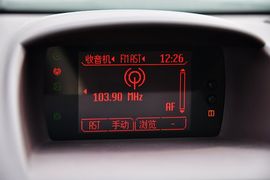 2011款长安福特嘉年华两厢