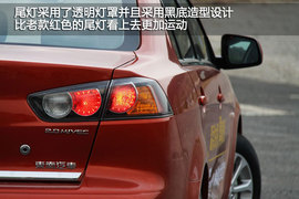 2011款三菱翼神试驾图片