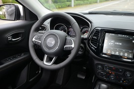 2017款广汽菲克Jeep指南者