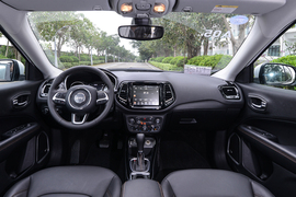 2017款广汽菲克Jeep指南者