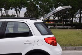 2011款长安铃木天语SX4