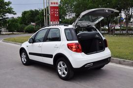 2011款长安铃木天语SX4
