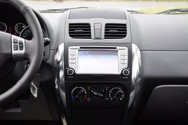 2011款长安铃木天语SX4