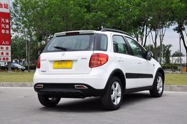 2011款长安铃木天语SX4