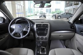 2011款奔腾B50AT天窗版到店实拍