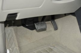 2011款奔腾B50AT天窗版到店实拍