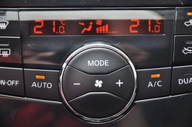 2011款东风日产全新骐达1.6T