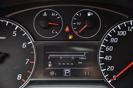 2011款东风日产全新骐达1.6T