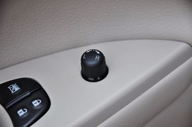 2011款东风日产全新骐达1.6L