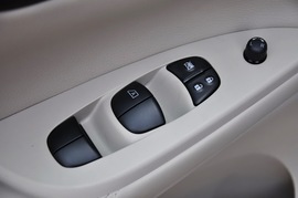 2011款东风日产全新骐达1.6L