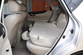 2011款东风日产全新骐达1.6L