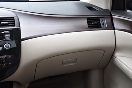 2011款东风日产全新骐达1.6L