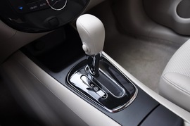 2011款东风日产全新骐达1.6L