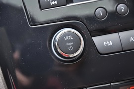 2011款东风日产全新骐达1.6L