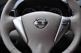 2011款东风日产全新骐达1.6L