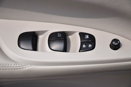 2011款东风日产全新骐达1.6L