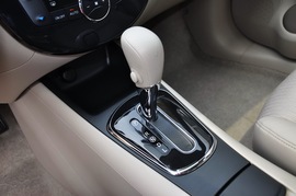 2011款东风日产全新骐达1.6L