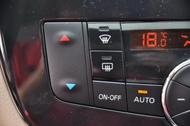 2011款东风日产全新骐达1.6L