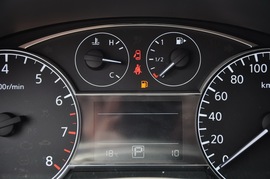 2011款东风日产全新骐达1.6L