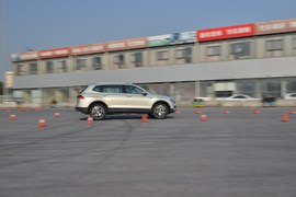 2017款上汽大众途观L试驾实拍