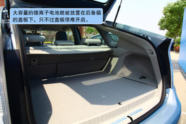 2012款外插充电式混合动力普锐斯体验