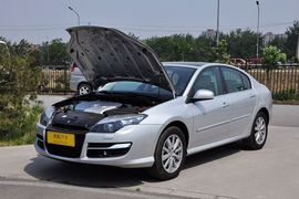 2011款拉古那2.0T豪华导航版到店实拍