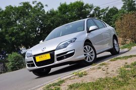 2011款拉古那2.0T豪华导航版到店实拍