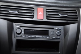 东风风行景逸CROSS车展实拍