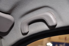 东风风行景逸CROSS车展实拍