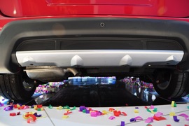 东风风行景逸CROSS车展实拍