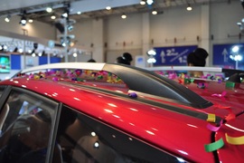 东风风行景逸CROSS车展实拍