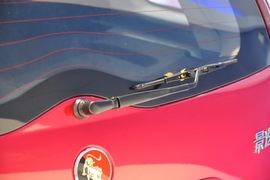 东风风行景逸CROSS车展实拍